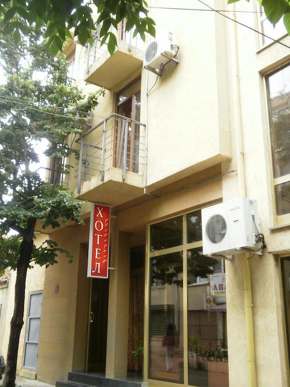 Family Hotel Kredo Sliven Eksteriør bilde